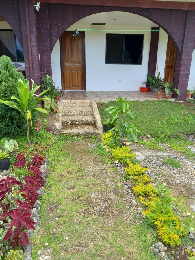 מואלבואל Teresa House Rental Villa Teresa Philippines מראה חיצוני תמונה
